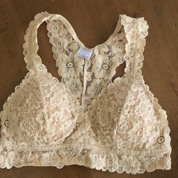 NWOT URBAN OUTFITTERS WITH REMOVABLE PADS - Picture 10 of 13